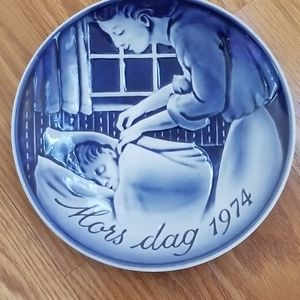 Vintage 1974 georg jensen plate‎